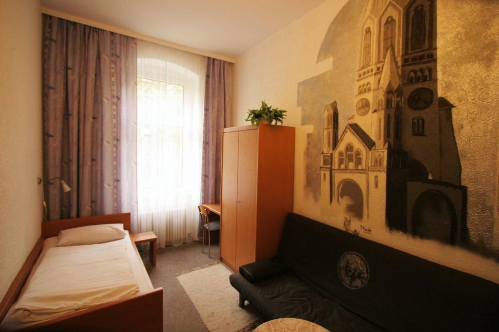 Hotel - Pension Am Schloss Bellevue Berlin Room photo